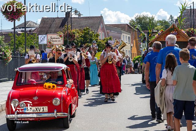 Foto Laudi_ Volksfestzug-35.jpg